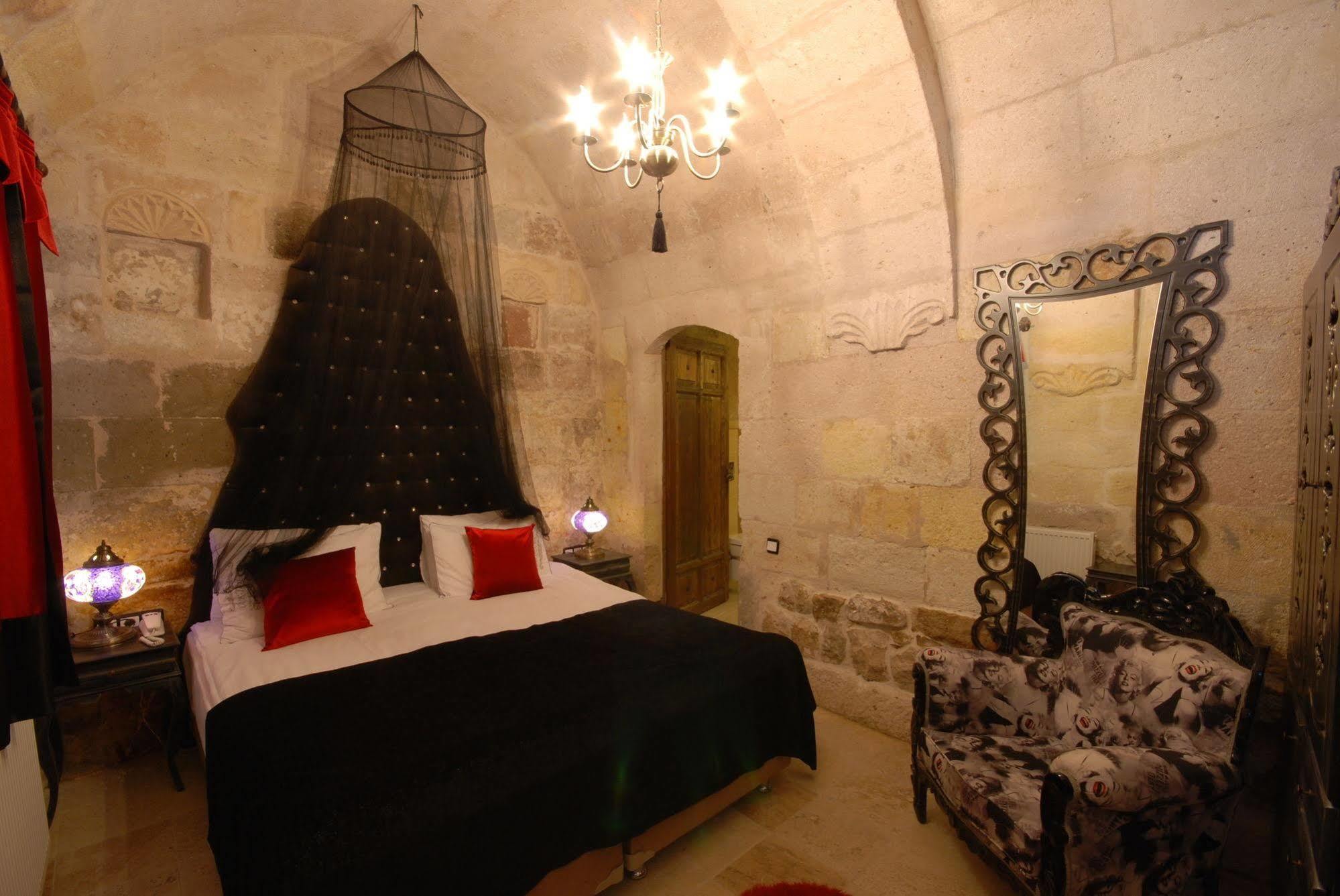 Mimi Cappadocia Luxury Cave Hotel Üçhisar Exterior foto